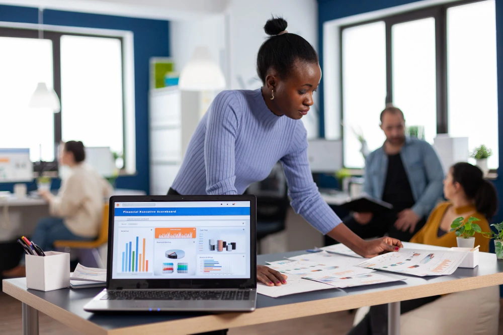Assistante au bureau